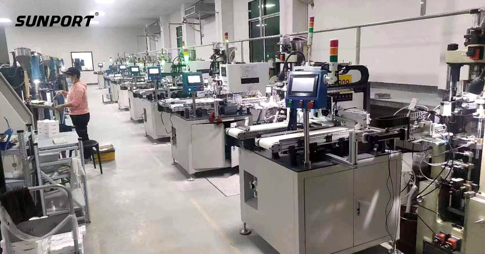 長沙pp電子網站智能為陶瓷企業客戶安裝調試坯體裝缽機