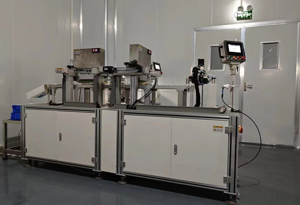 pp電子網站智能單線裂片機出貨！